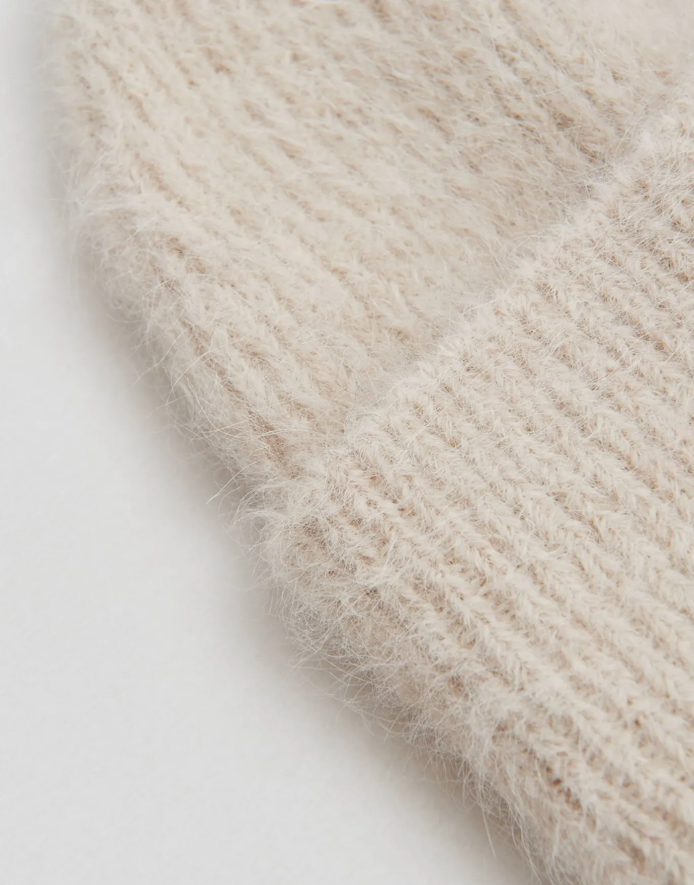 Damen OPUS Accessoires^Strickmütze Beky Fluffy Beige Online Bestellen